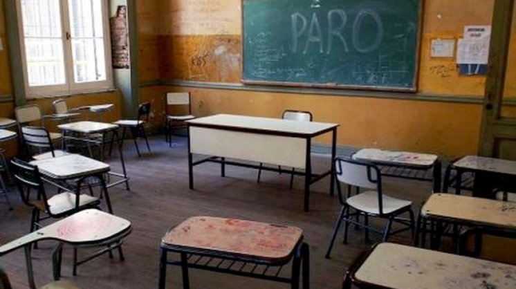 Caer en la escuela pública