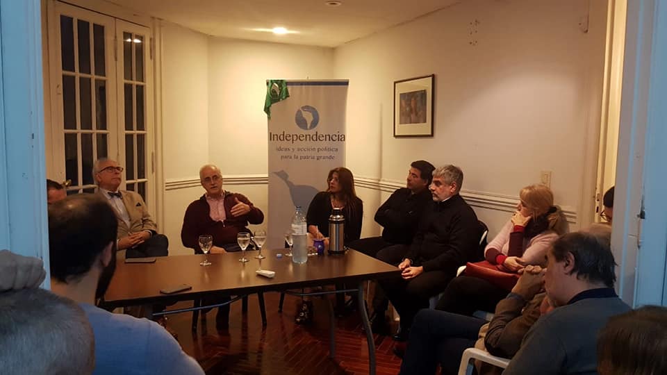 Charla con el compañero Jorge Taiana. La realidad acuciante de nuestro país fue el eje